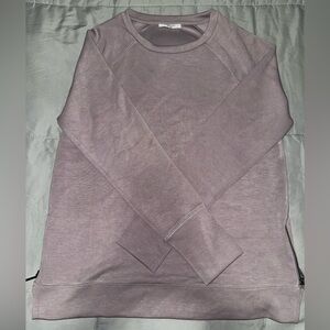 Cable & Gauge Women’s Crewneck